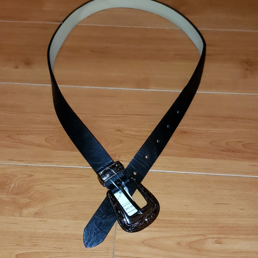 Vince Camuto Vegan Leather Belt - Picture 7 of 7